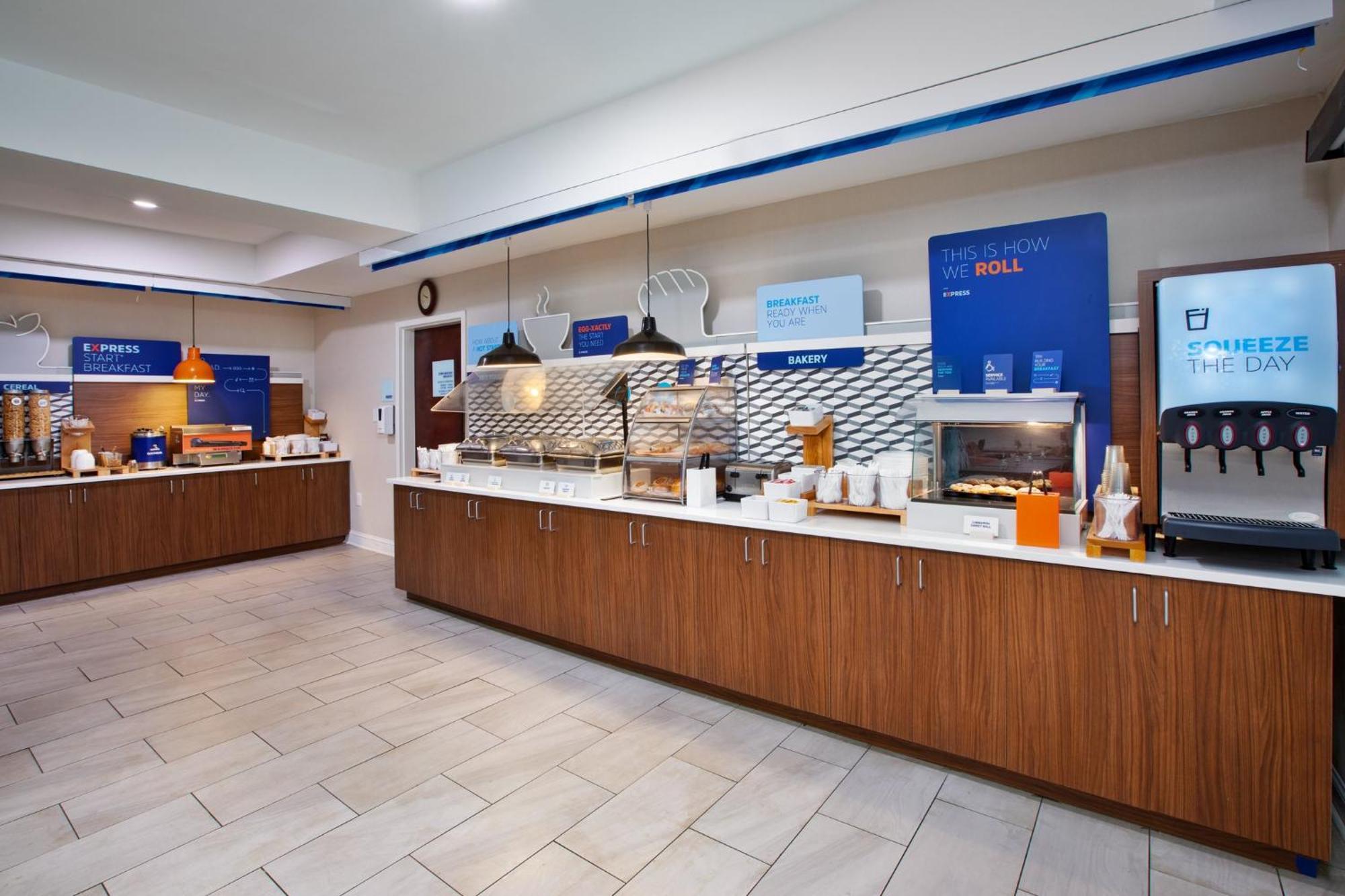Holiday Inn Express Hotel & Suites - Sumter By Ihg Экстерьер фото