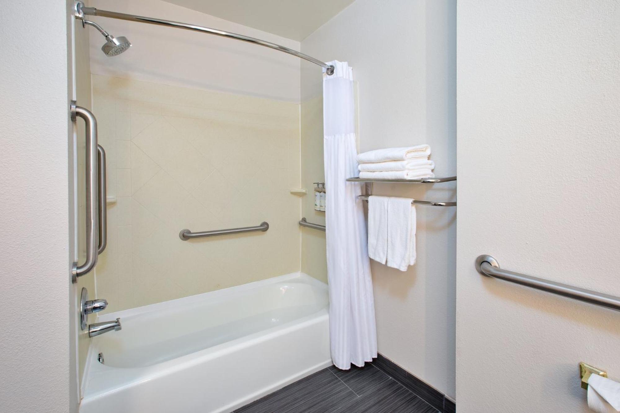 Holiday Inn Express Hotel & Suites - Sumter By Ihg Экстерьер фото