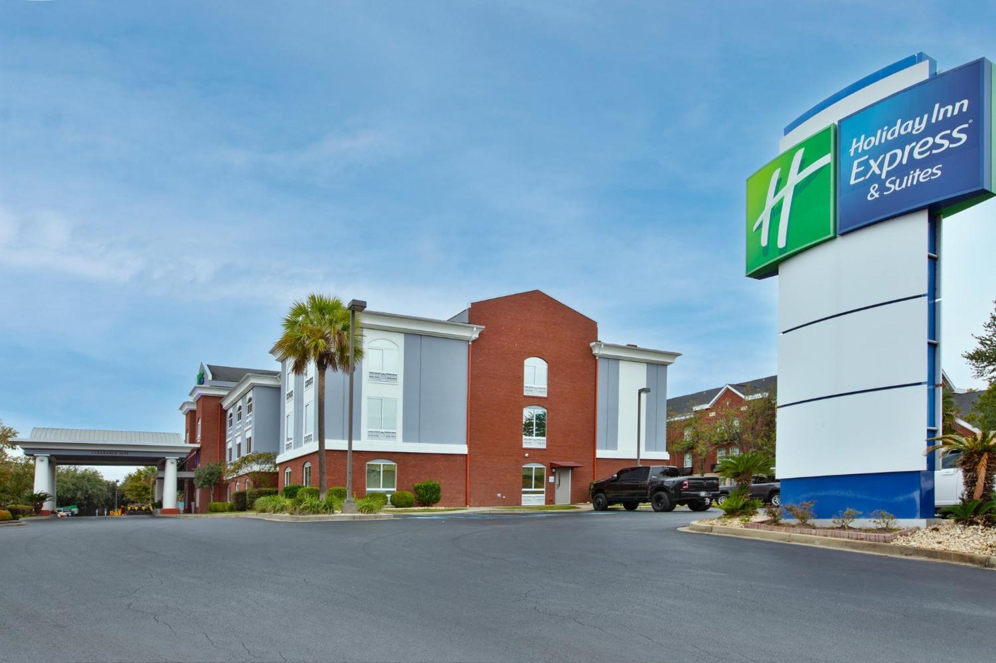 Holiday Inn Express Hotel & Suites - Sumter By Ihg Экстерьер фото