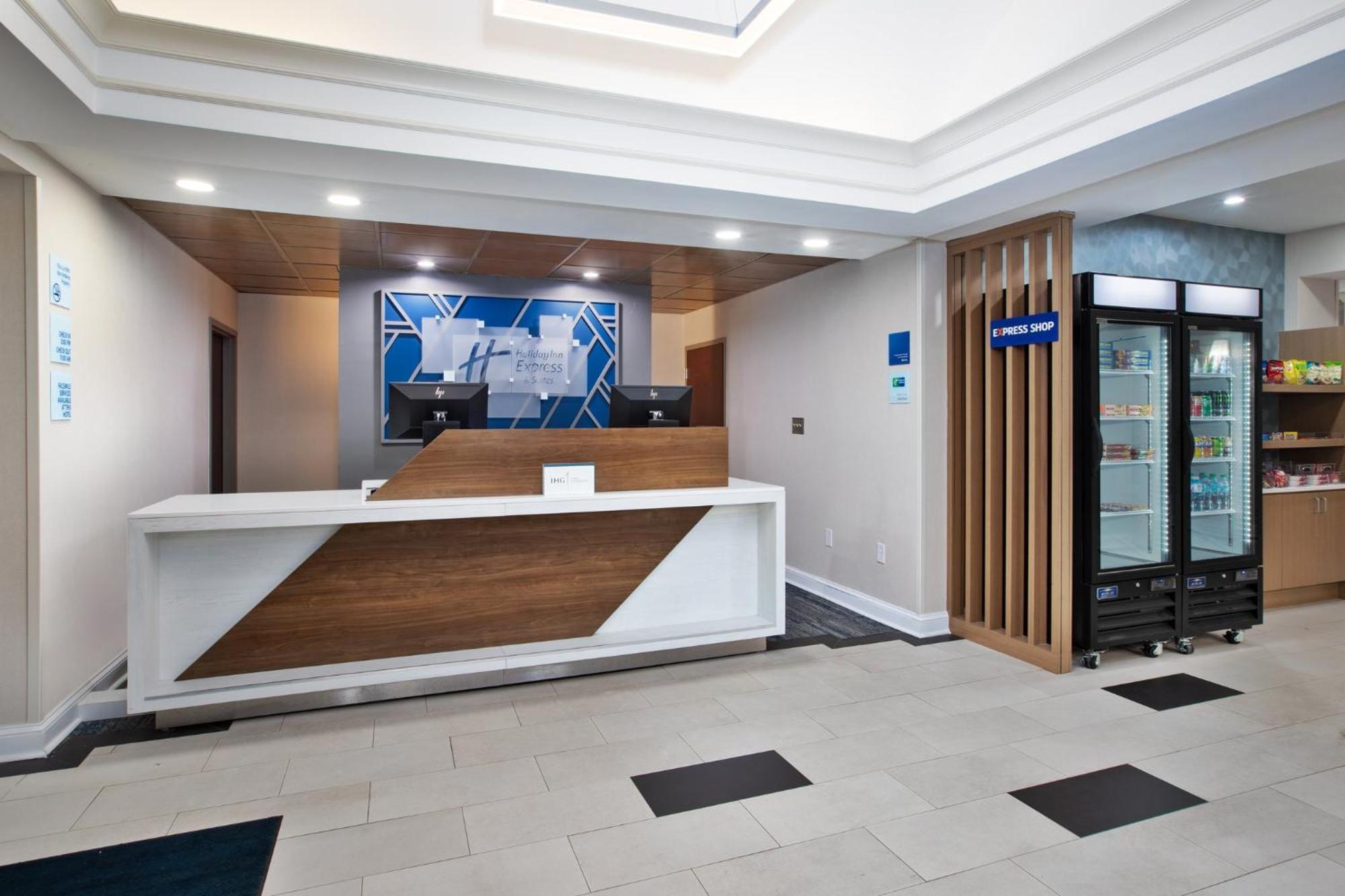 Holiday Inn Express Hotel & Suites - Sumter By Ihg Экстерьер фото