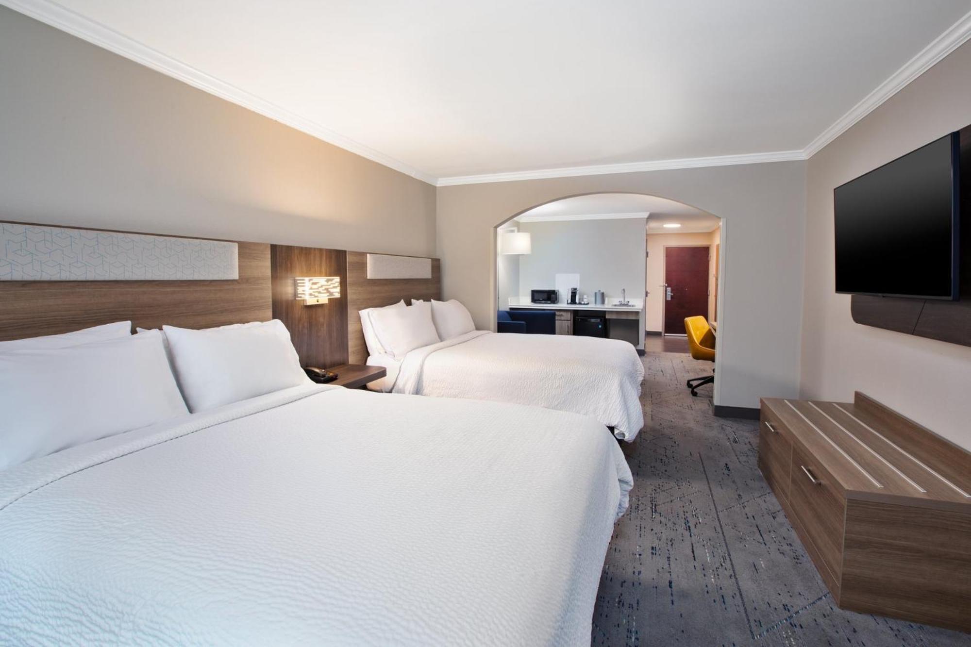 Holiday Inn Express Hotel & Suites - Sumter By Ihg Экстерьер фото